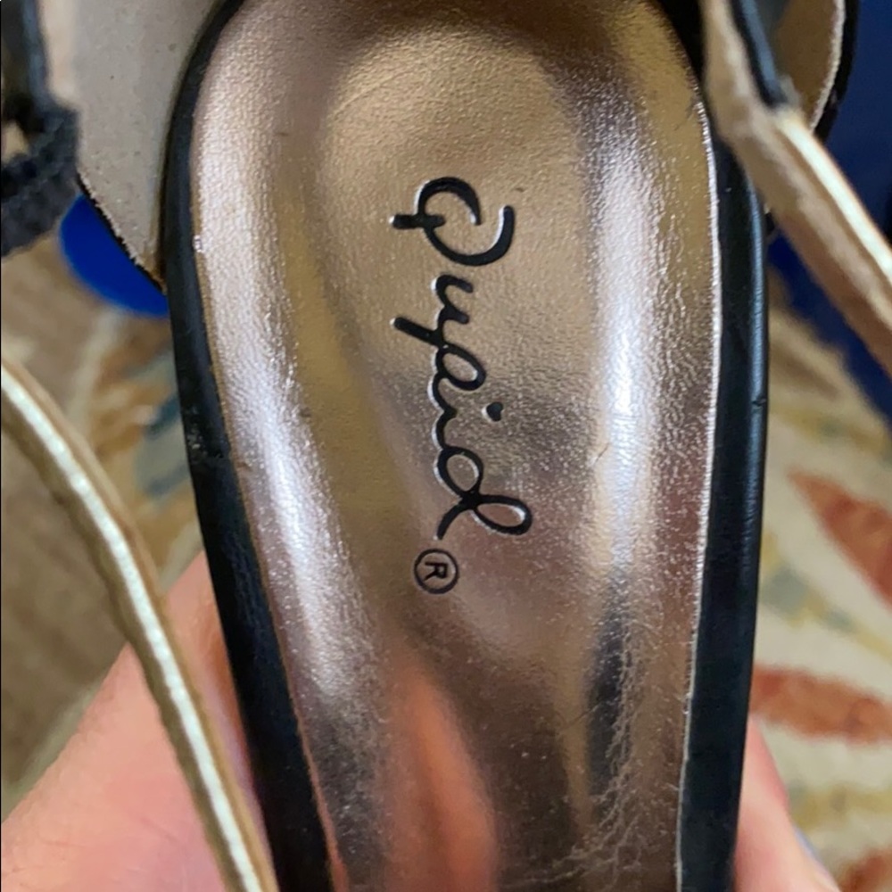 Black and Gold peep toe size 9 - Picture 8 of 8